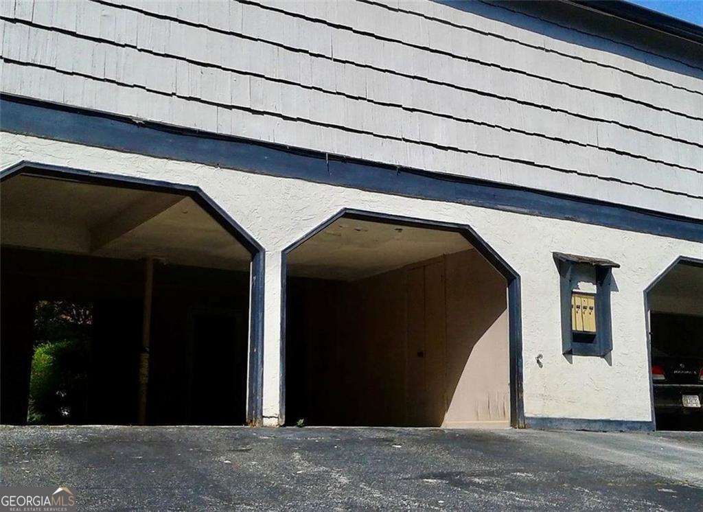 Photo of 1425 Stone Mill Trace, Stone Mountain, GA 30083 (MLS # 10654551)