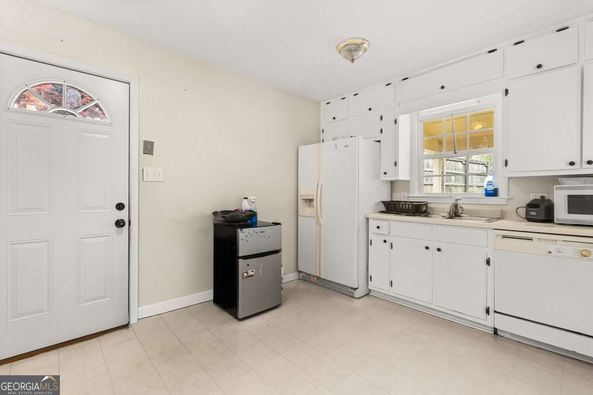 1869 Beechwood BLVD NW