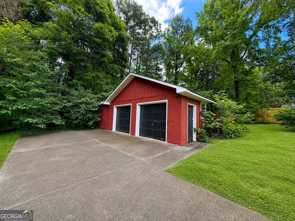 Photo of 677 Bankshire Drive, Suwanee, GA 30024 (MLS # 10791002)