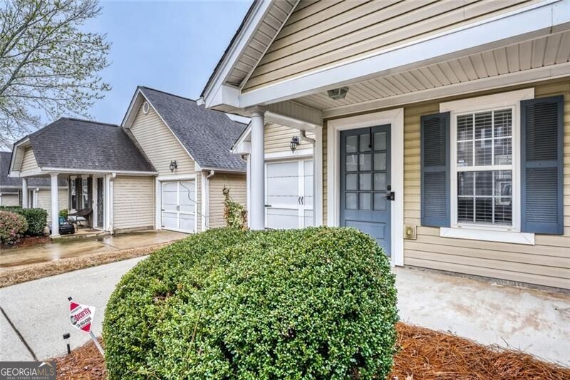 132 Highland Falls DR