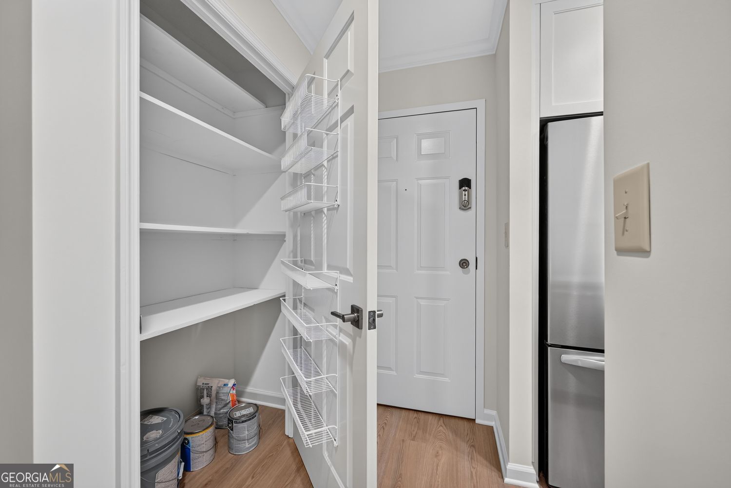 300 Johnson Ferry Rd, RD NE B-603