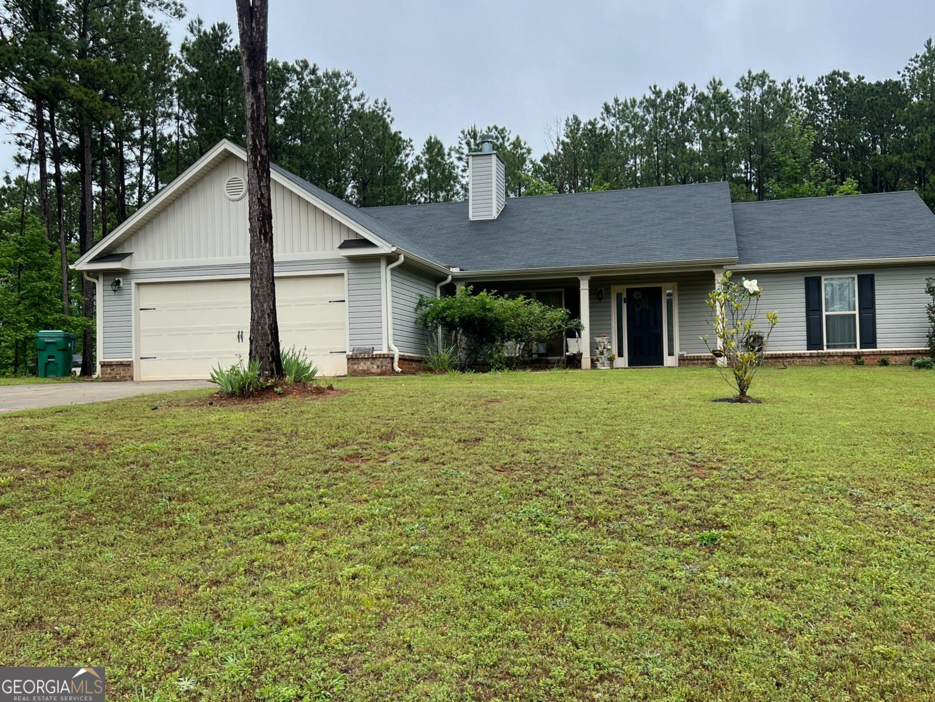 1743 Sara Hunter LN NW