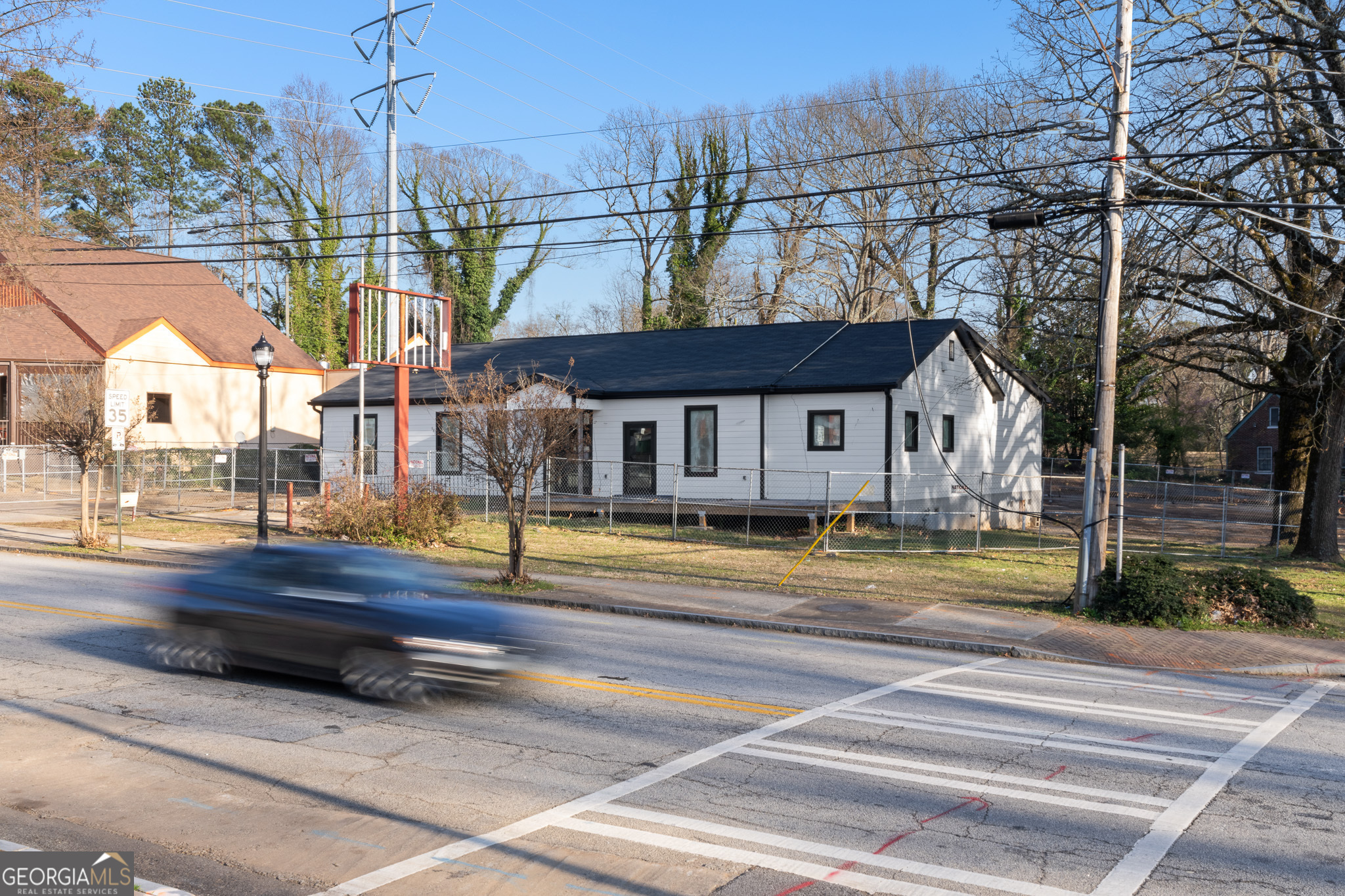 2358 Cascade RD SW