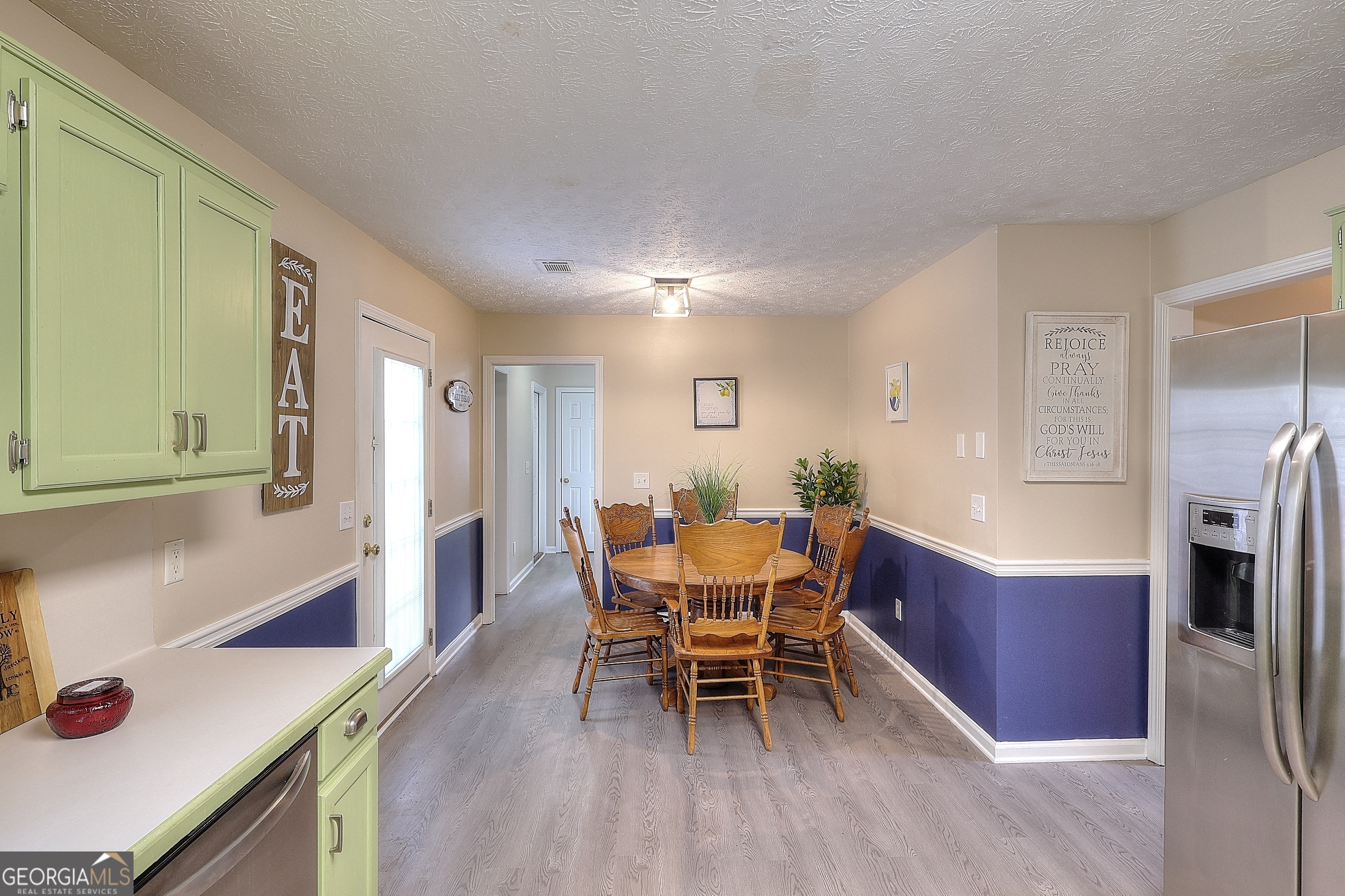 Vinnys Lake - Residential