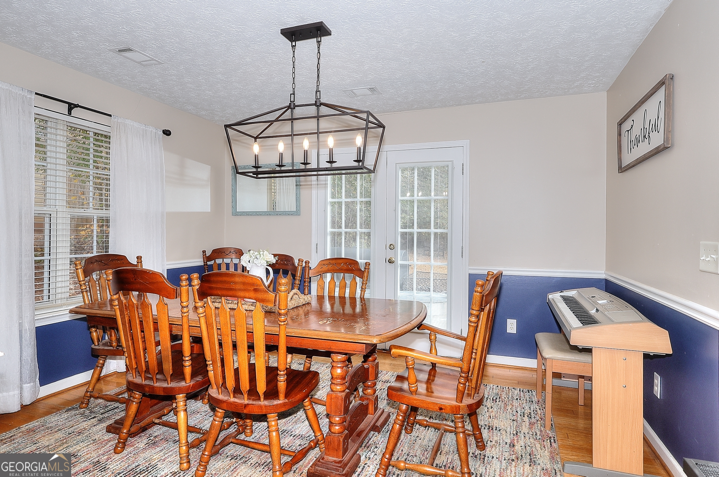 Vinnys Lake - Residential