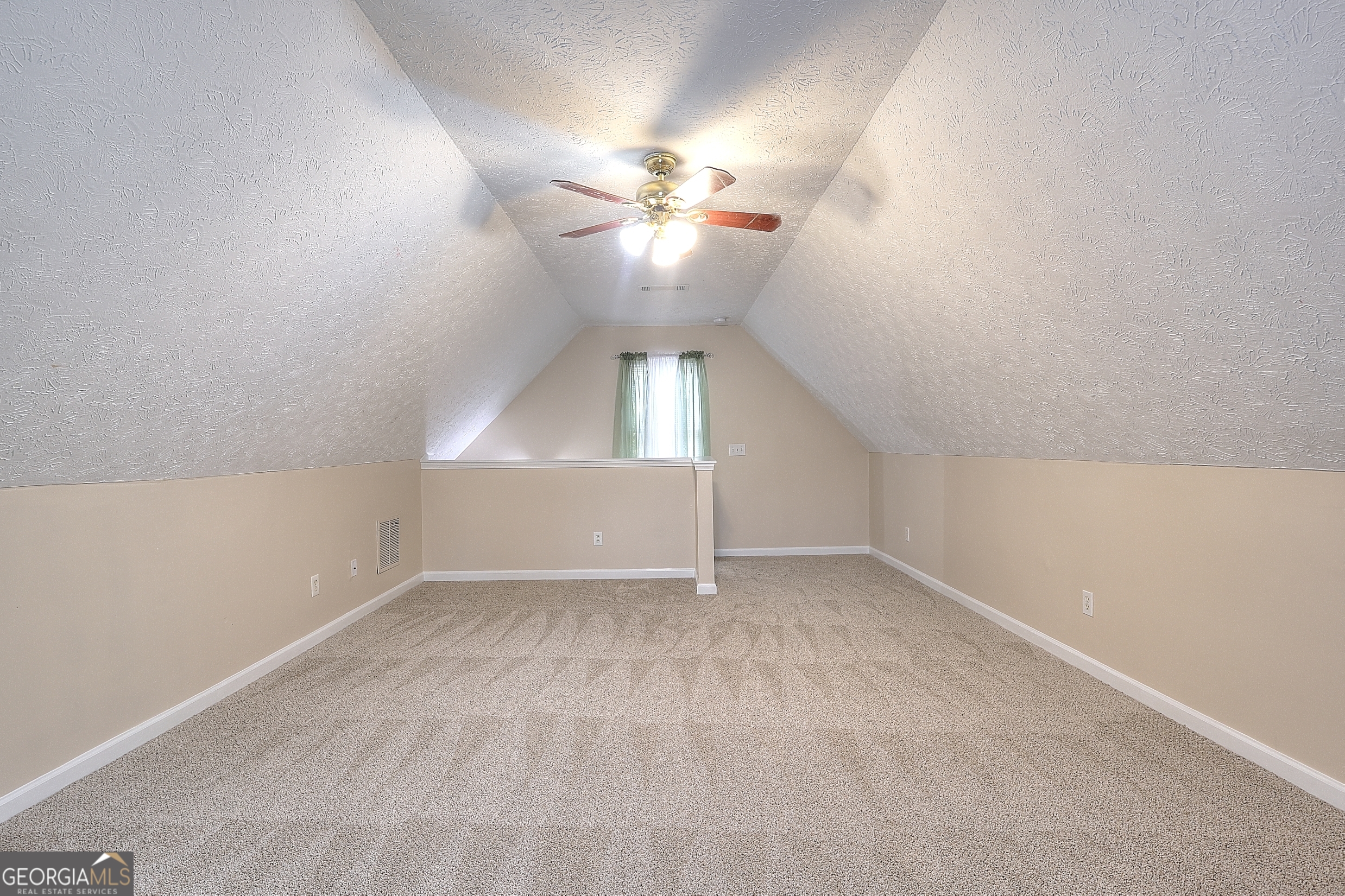 Vinnys Lake - Residential