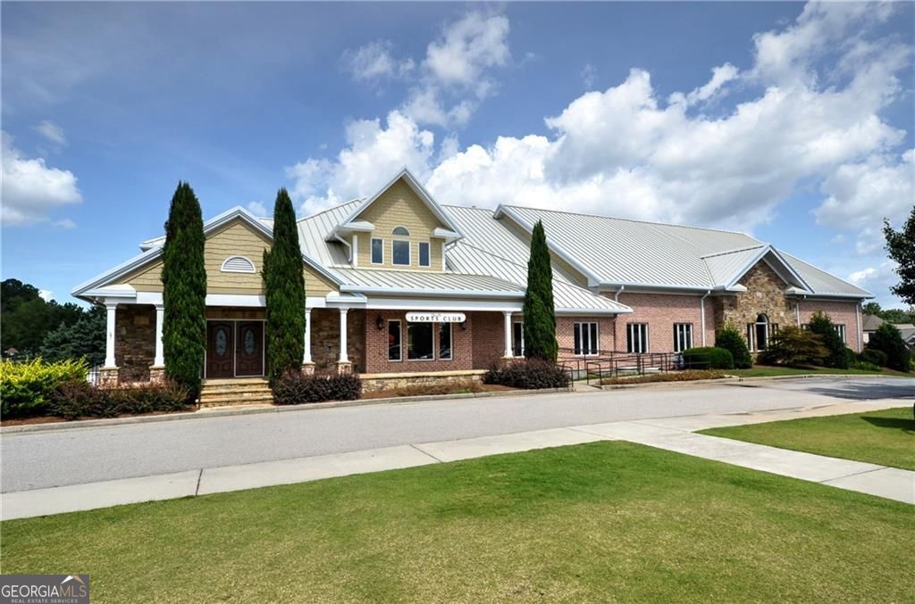 5720 Golf Club DR