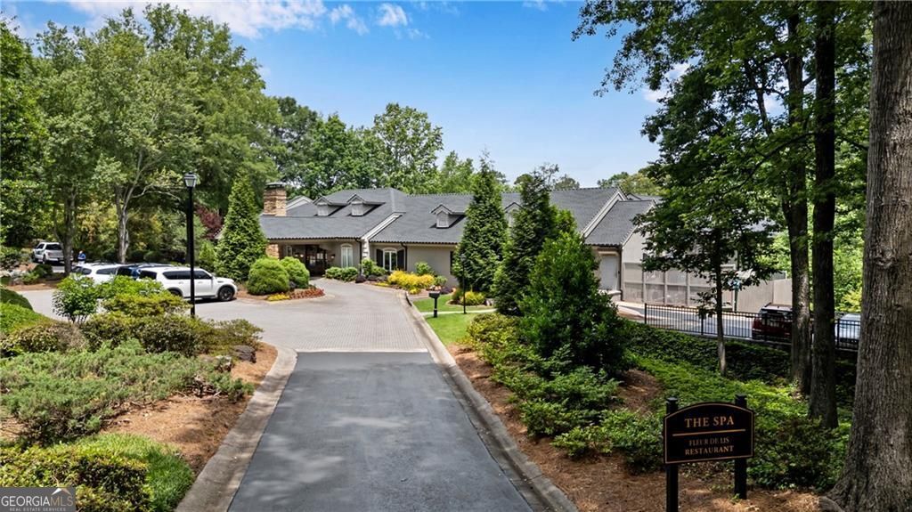5720 Golf Club DR