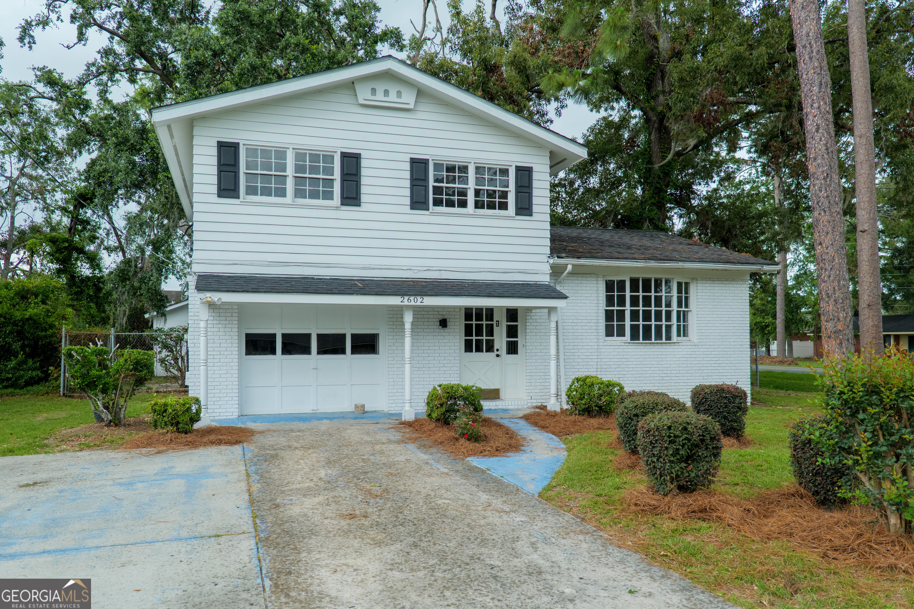 2602 Deborah DR