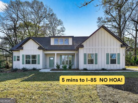 15 Couch ST Moreland GA 30259