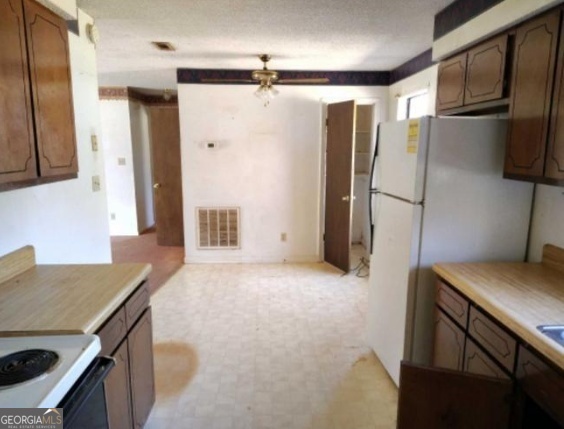 540 Veneys Mill Pond RD
