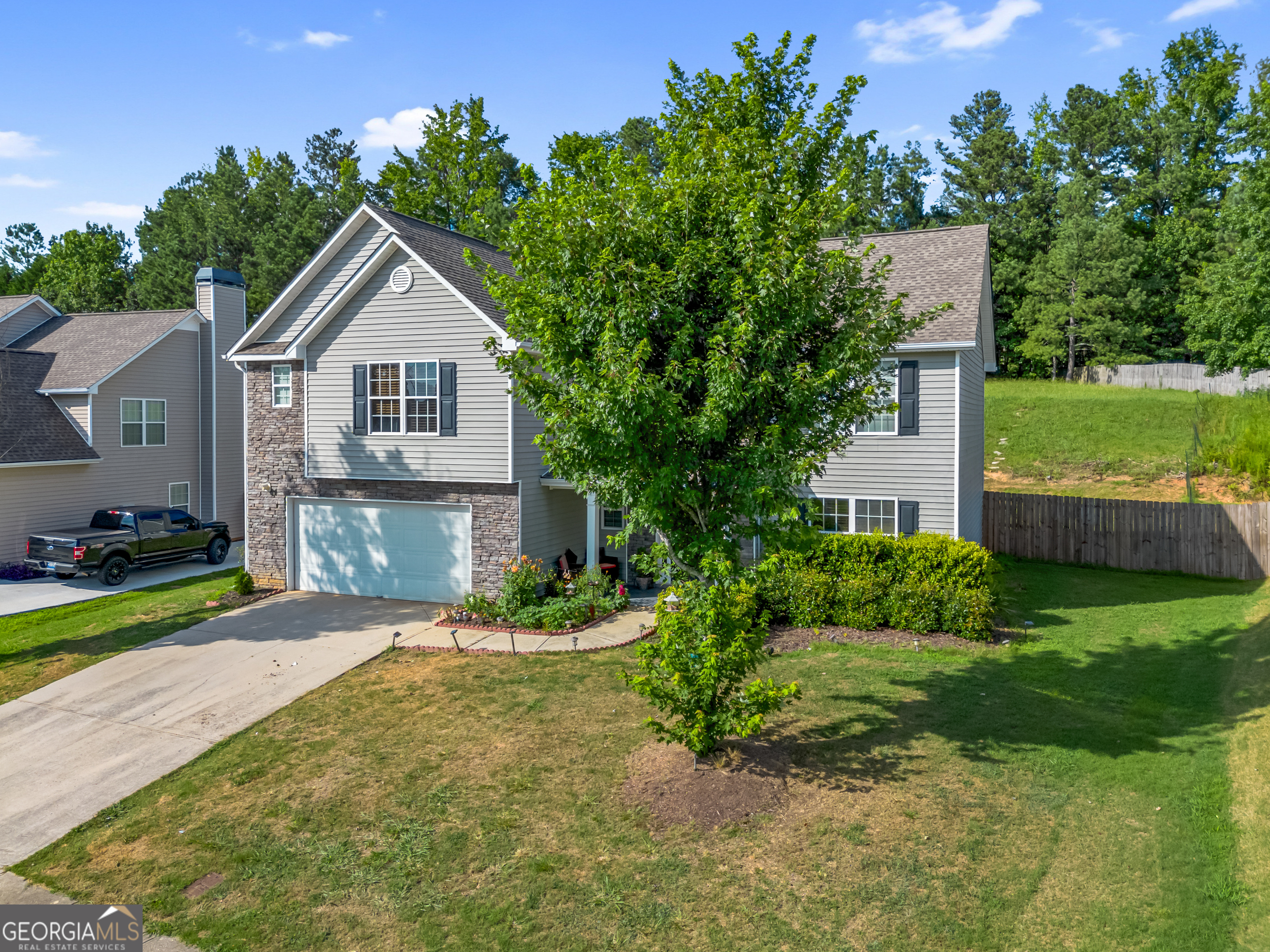 3266 Bridle Brook DR