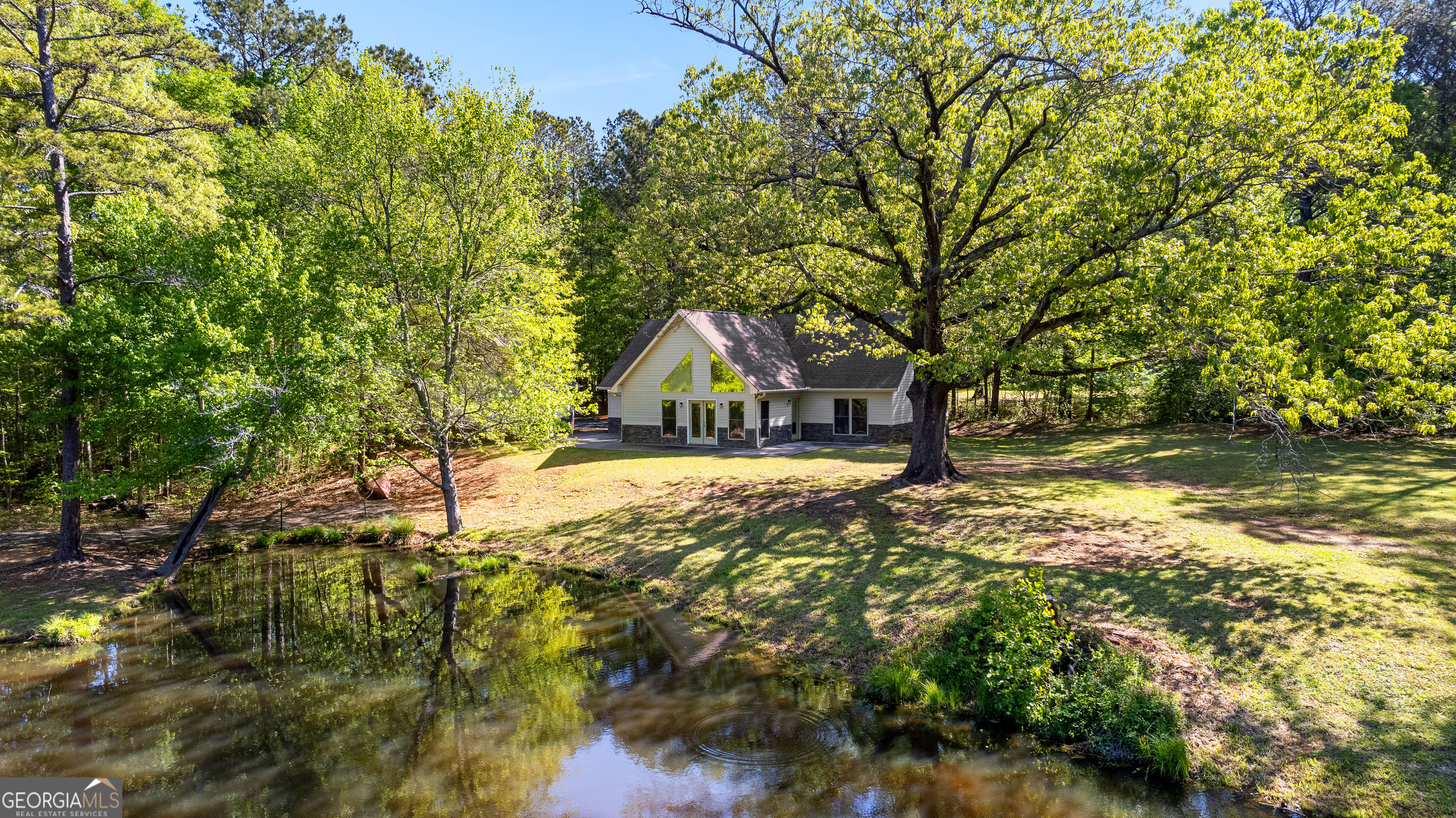 Barnesville, Georgia 30204, United States, 4 Bedrooms Bedrooms, ,2 BathroomsBathrooms,Residential,Pending,111576