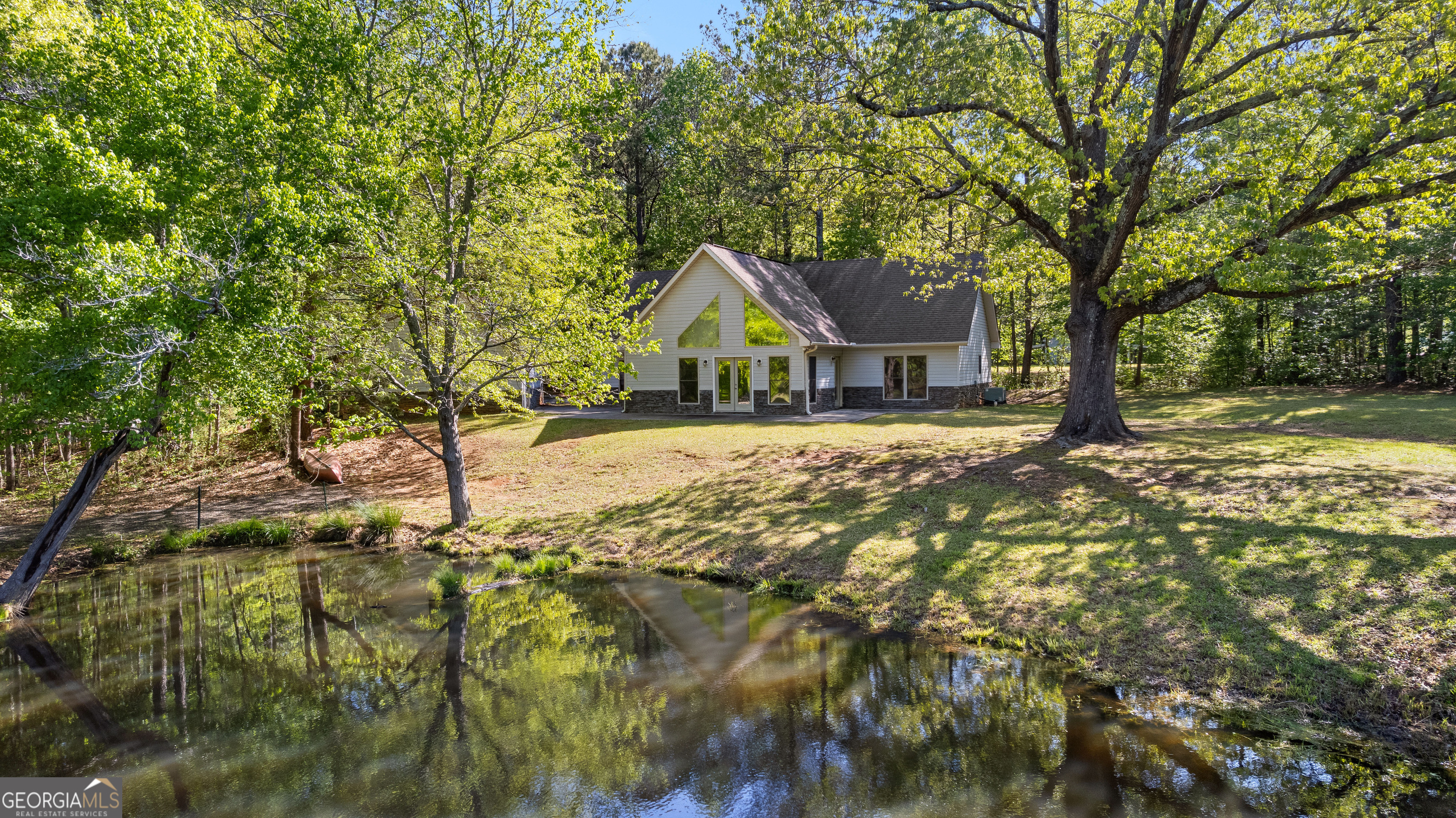 Barnesville, Georgia 30204, United States, 4 Bedrooms Bedrooms, ,2 BathroomsBathrooms,Residential,Pending,111576