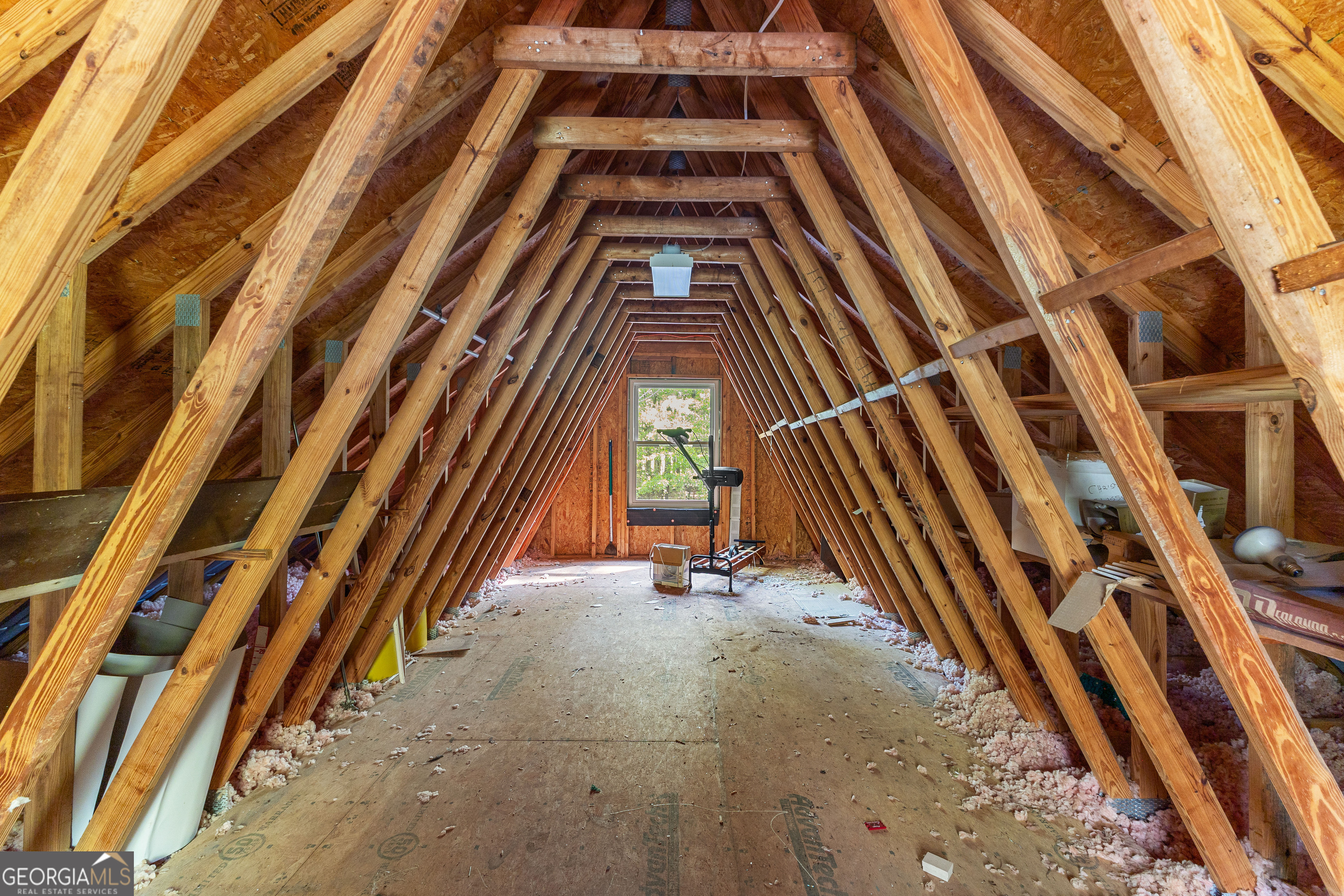 Barnesville, Georgia 30204, United States, 4 Bedrooms Bedrooms, ,2 BathroomsBathrooms,Residential,Pending,111576