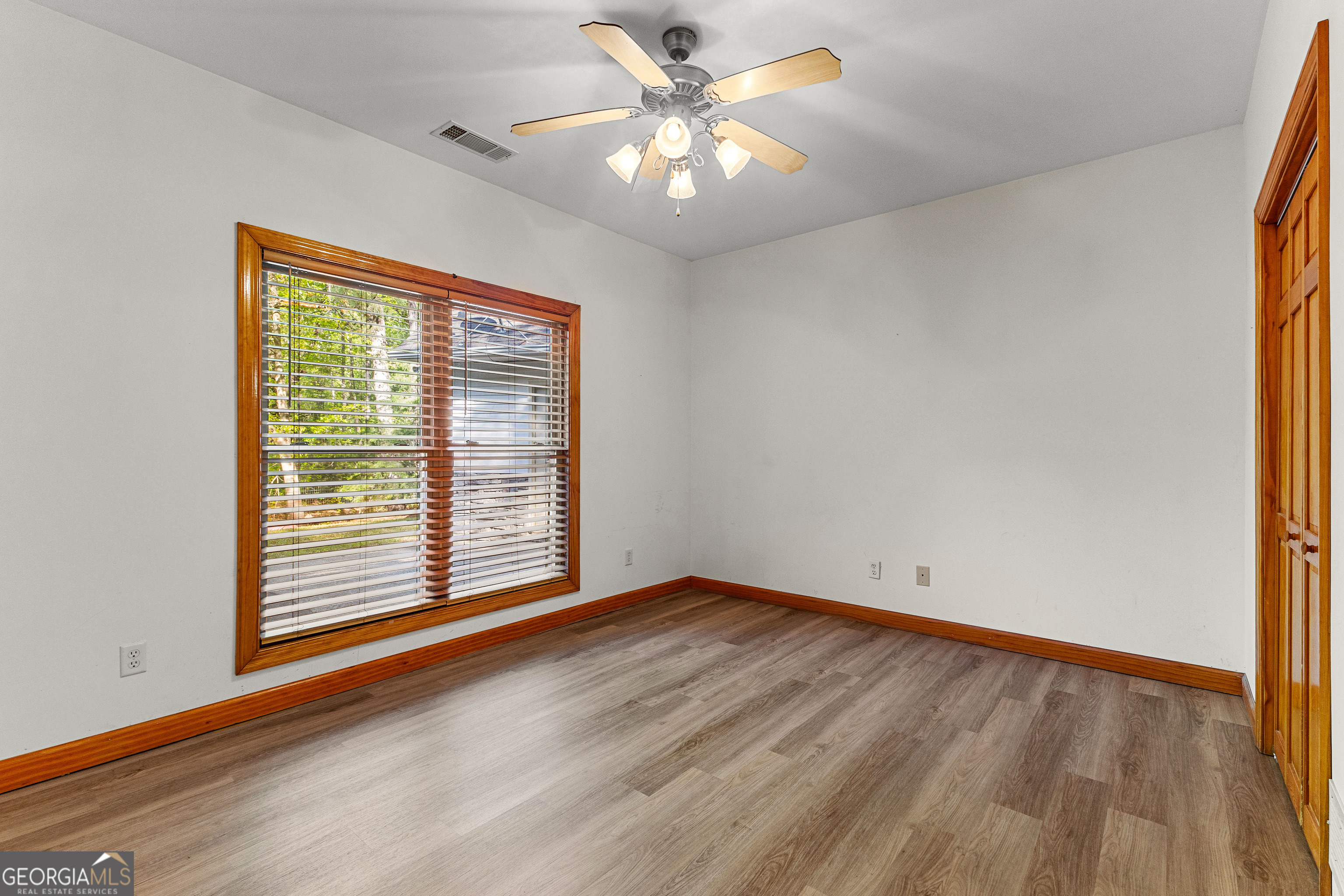 Barnesville, Georgia 30204, United States, 4 Bedrooms Bedrooms, ,2 BathroomsBathrooms,Residential,Pending,111576