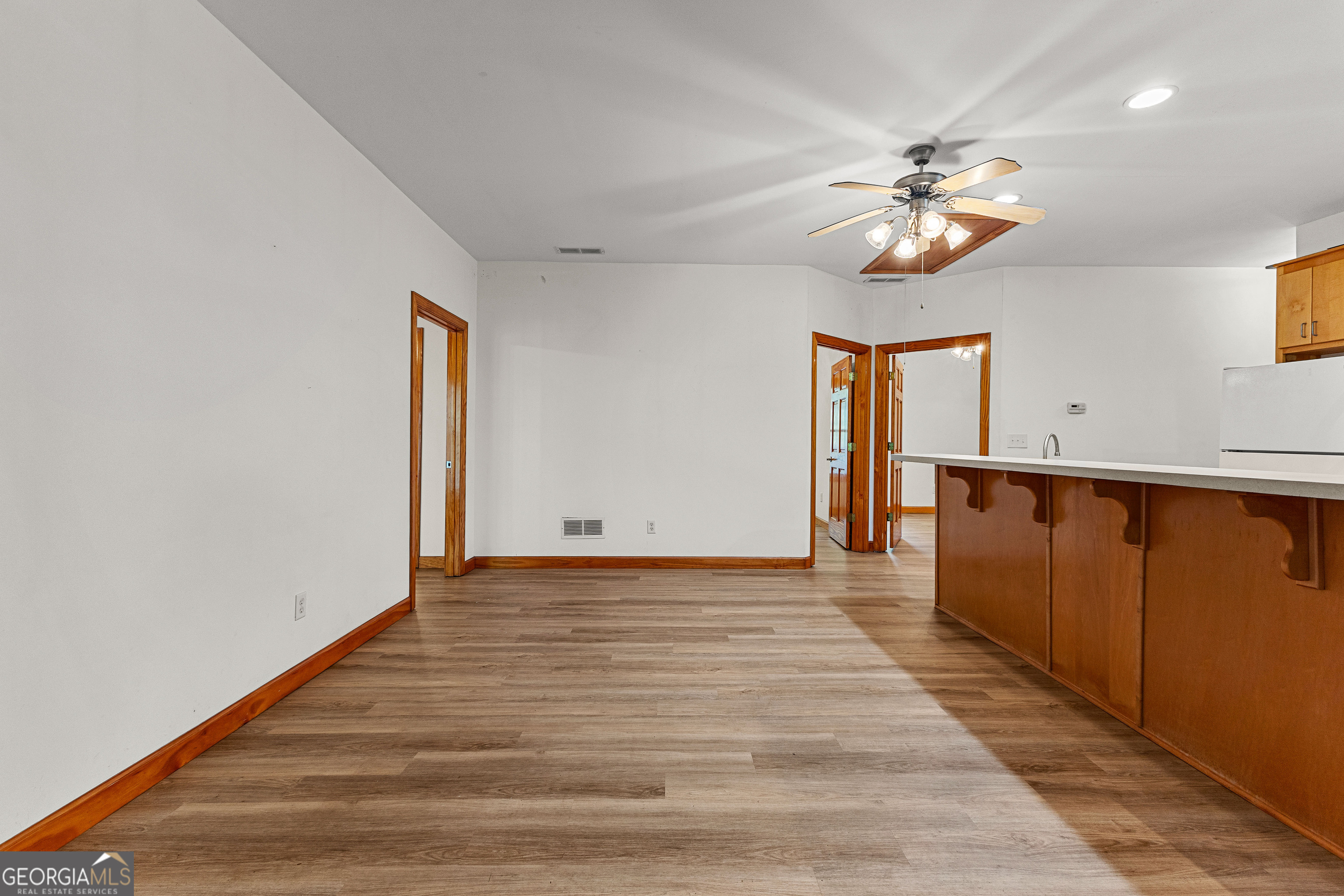 Barnesville, Georgia 30204, United States, 4 Bedrooms Bedrooms, ,2 BathroomsBathrooms,Residential,Pending,111576