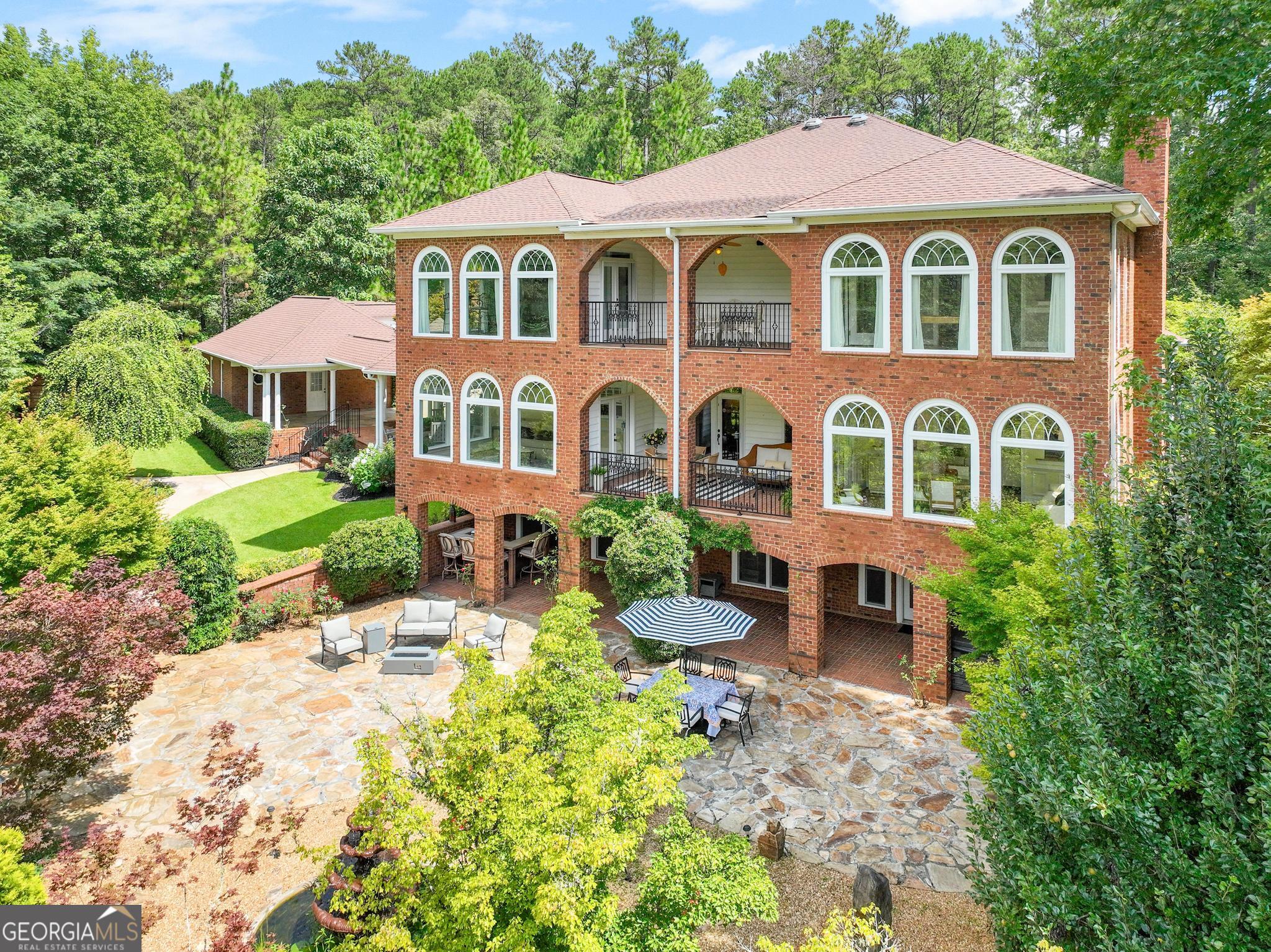 1575 Oak Mountain RD