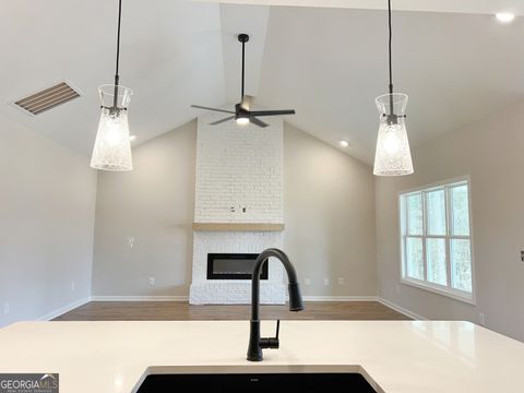 A home in Thomaston
