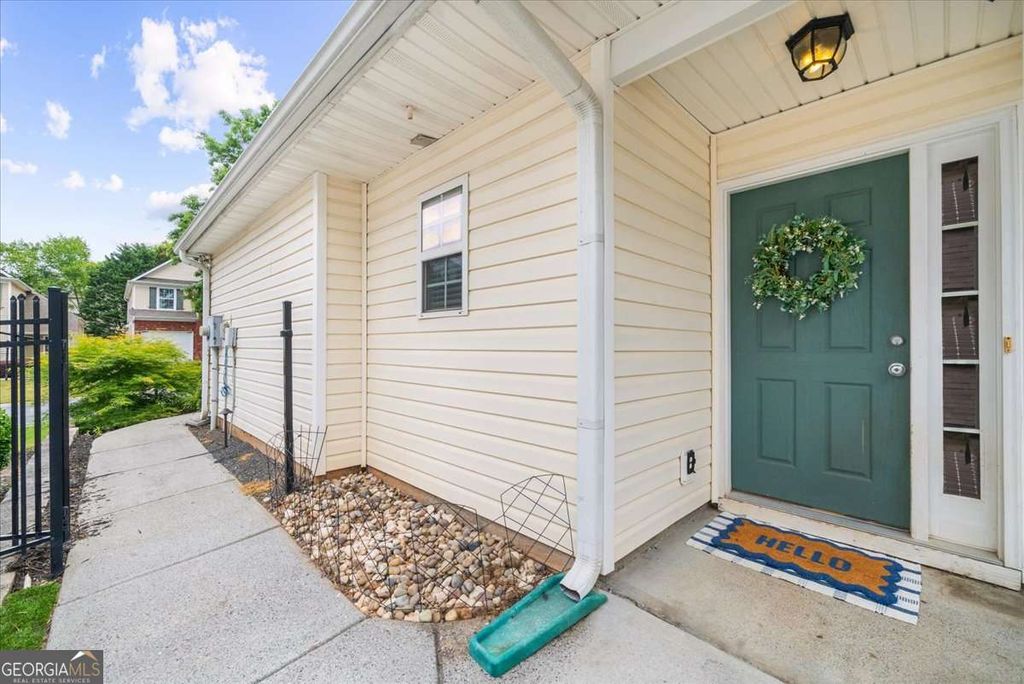 Photo of 2735 Gateview Court, Cumming, GA 30040 (MLS # 10756505)
