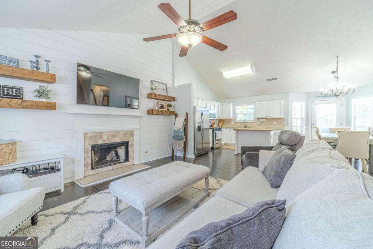 1365 Heatherton RD
