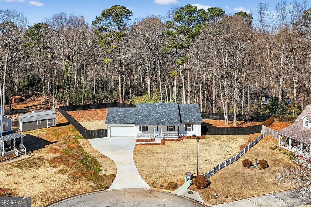 Photo of 7749 Bromley Court, Jonesboro, GA 30236 (MLS # 10685240)