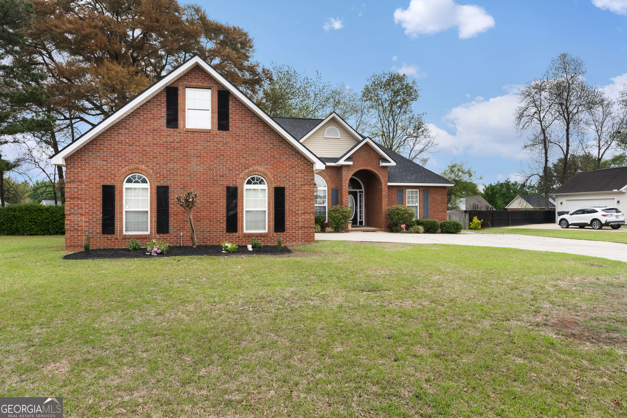 900 Bay Laurel CIR