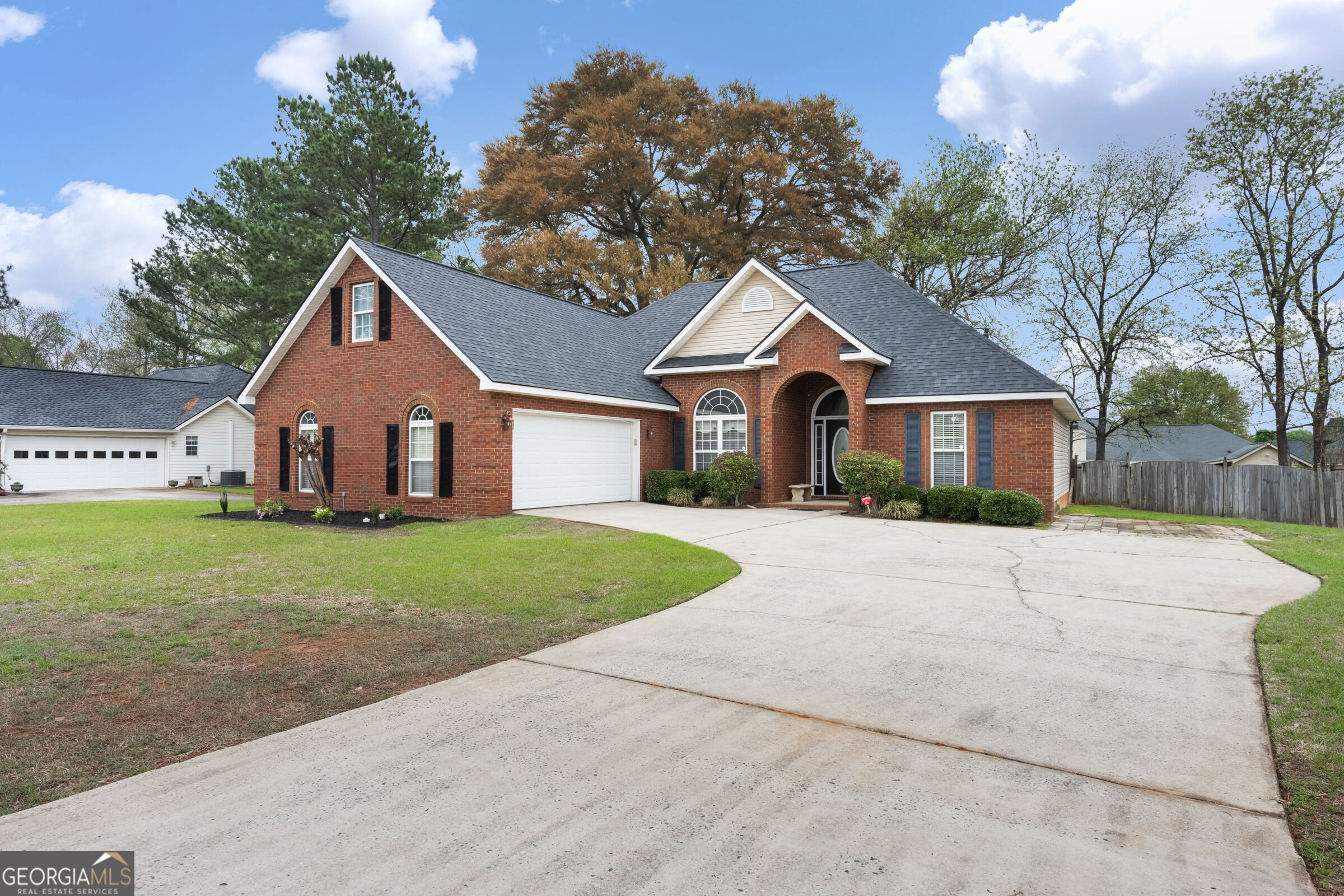 900 Bay Laurel CIR
