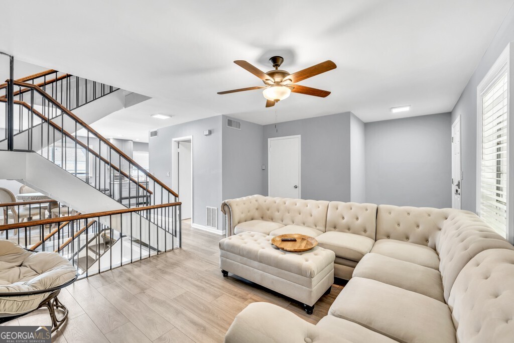 7307 Cardigan CIR