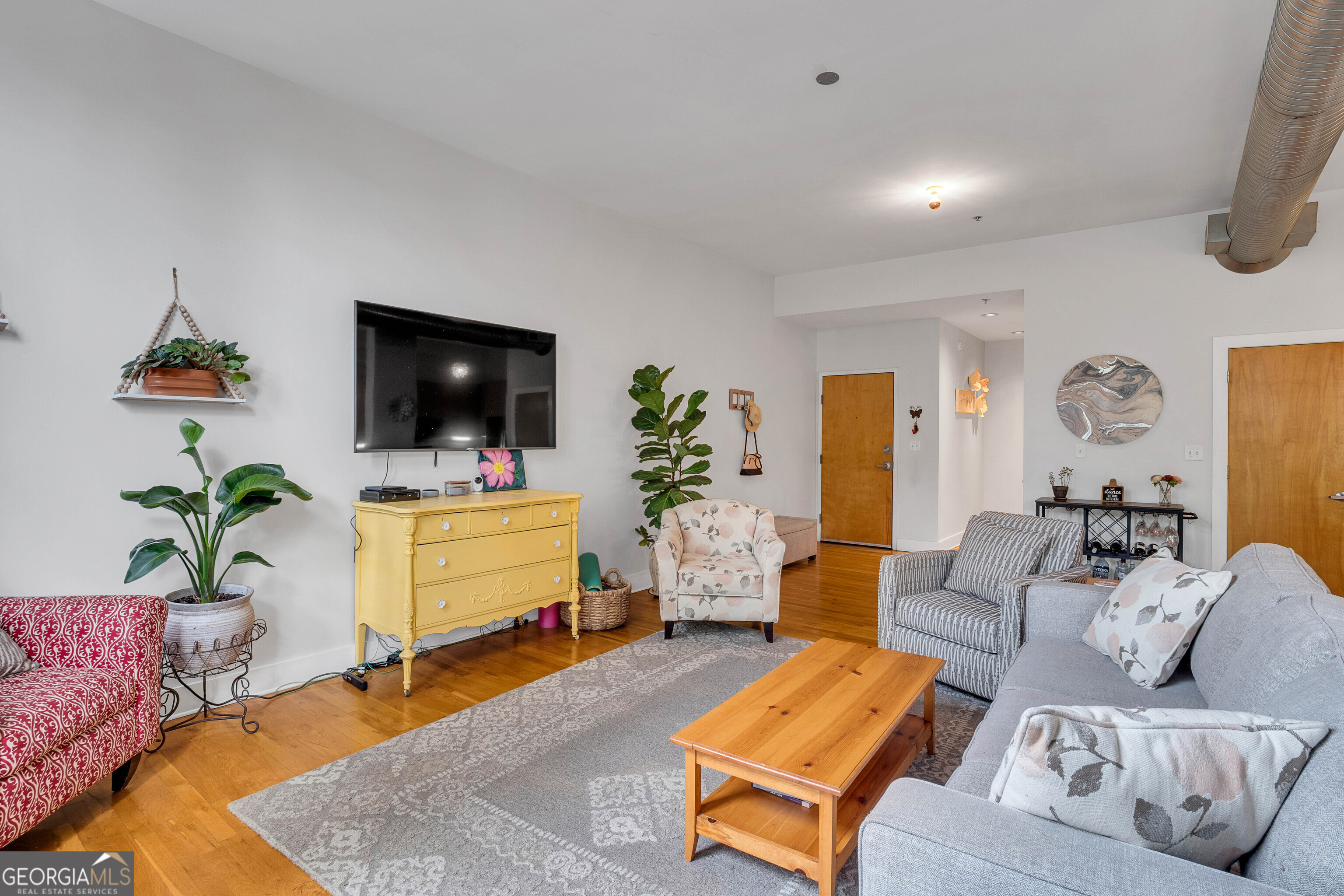 15 Waddell ST 204