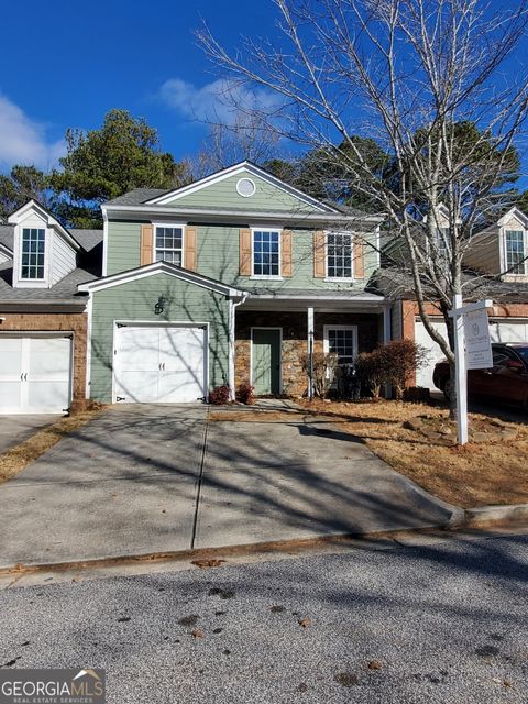 A home in Fairburn