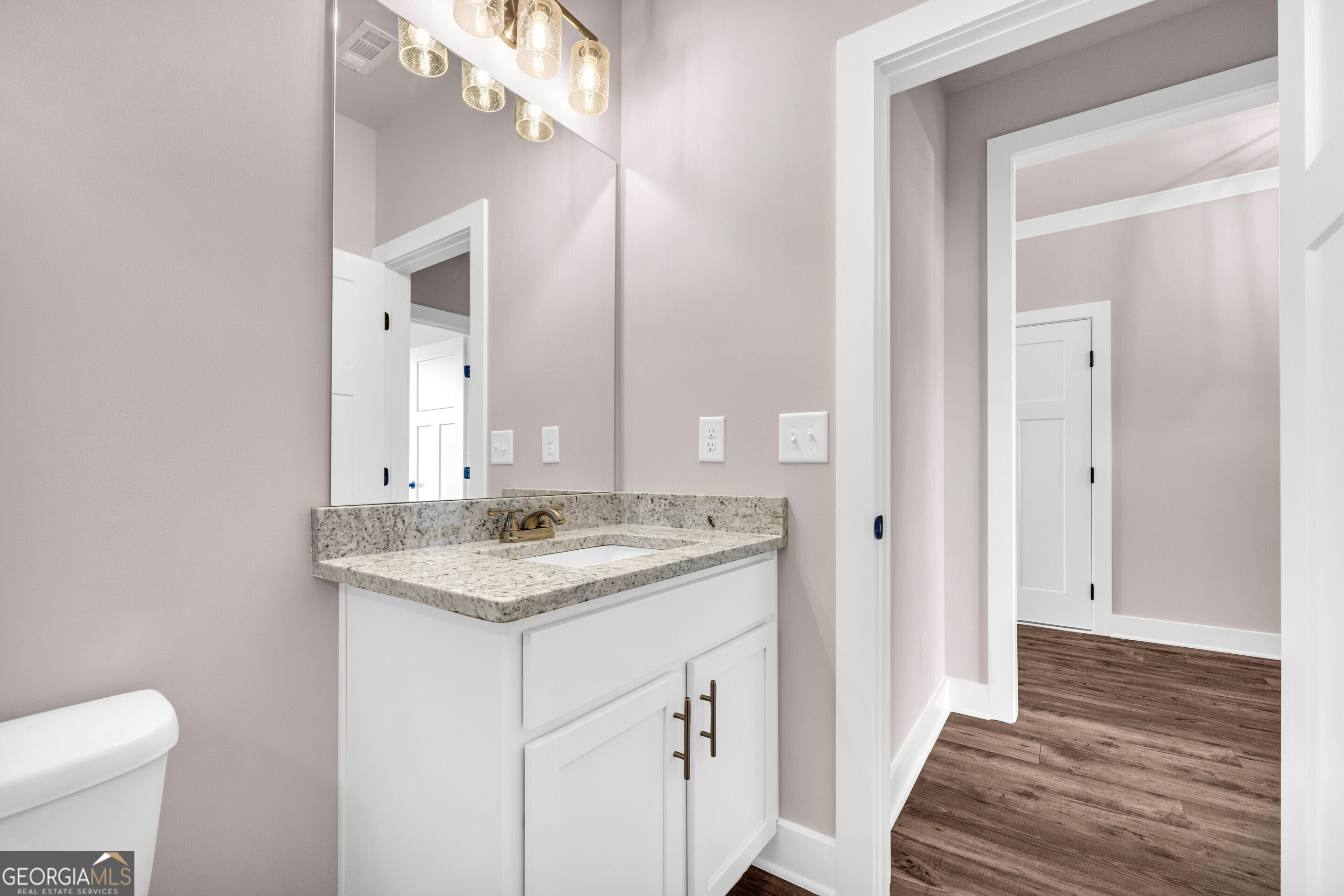 Hartwell, Georgia 30643, United States, 3 Bedrooms Bedrooms, ,3 BathroomsBathrooms,Residential,Active,163336