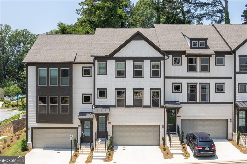 Decatur, Georgia 30033, United States, 4 Bedrooms Bedrooms, ,4 BathroomsBathrooms,Residential,Active,89492