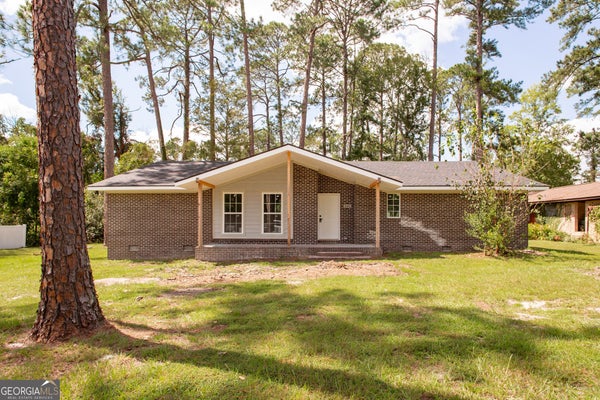 601 SAINT CATHERINE DR, WAYCROSS, GA 31501 - Image 331f2e7eb56eceb5bf479deb8ca362c1/3708720472