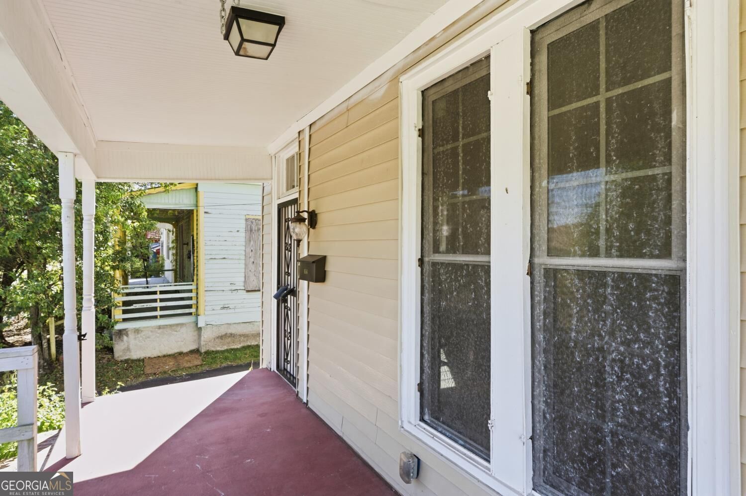 862 Elm ST