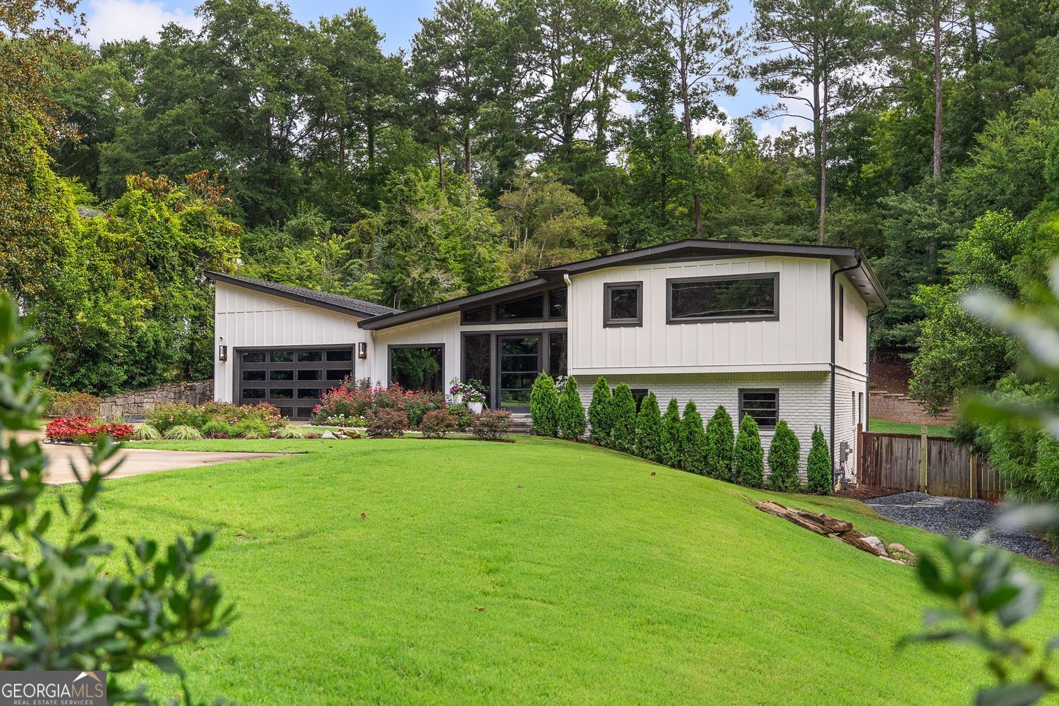4217 Paces Ferry RD SE
