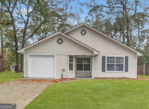 Photo of 804 Ridgewood Way, Hinesville, GA 31313 (MLS # 10663308)