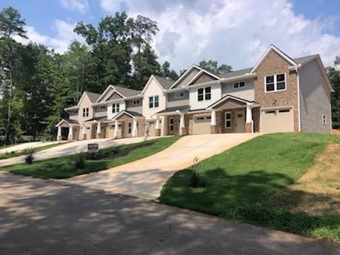 Townhouse in Cleveland GA 186 Jackson Circle.jpg