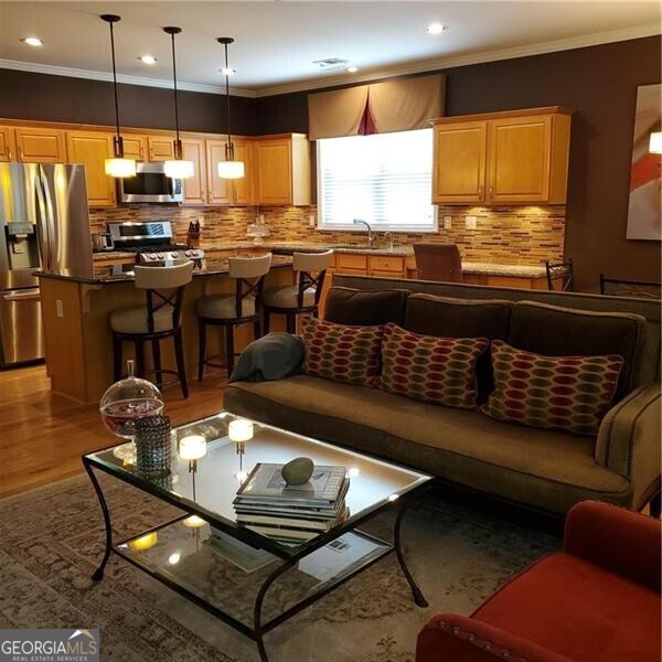 Suwanee, Georgia 30024, United States, 5 Bedrooms Bedrooms, ,3 BathroomsBathrooms,Residential,Active,94484