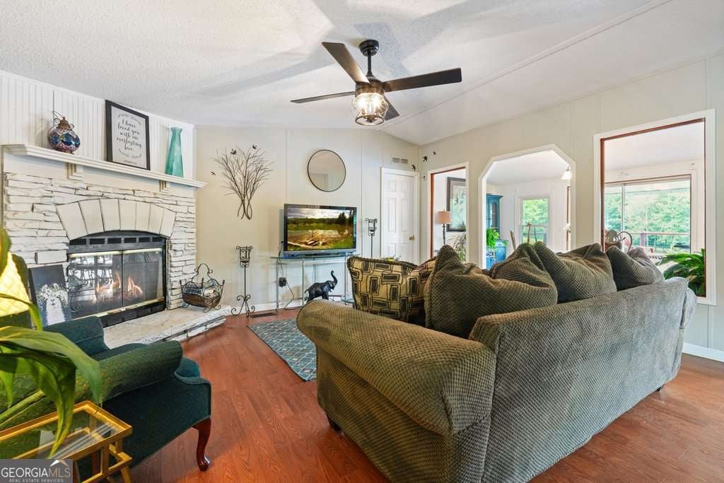 Photo of 3030 NE Chatsworth Highway 225, Calhoun, GA 30701 (MLS # 10795527)