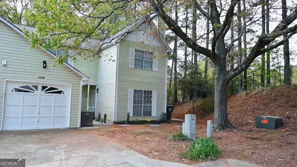 Photo of 1098 Mansfield Court, Norcross, GA 30093 (MLS # 10725213)