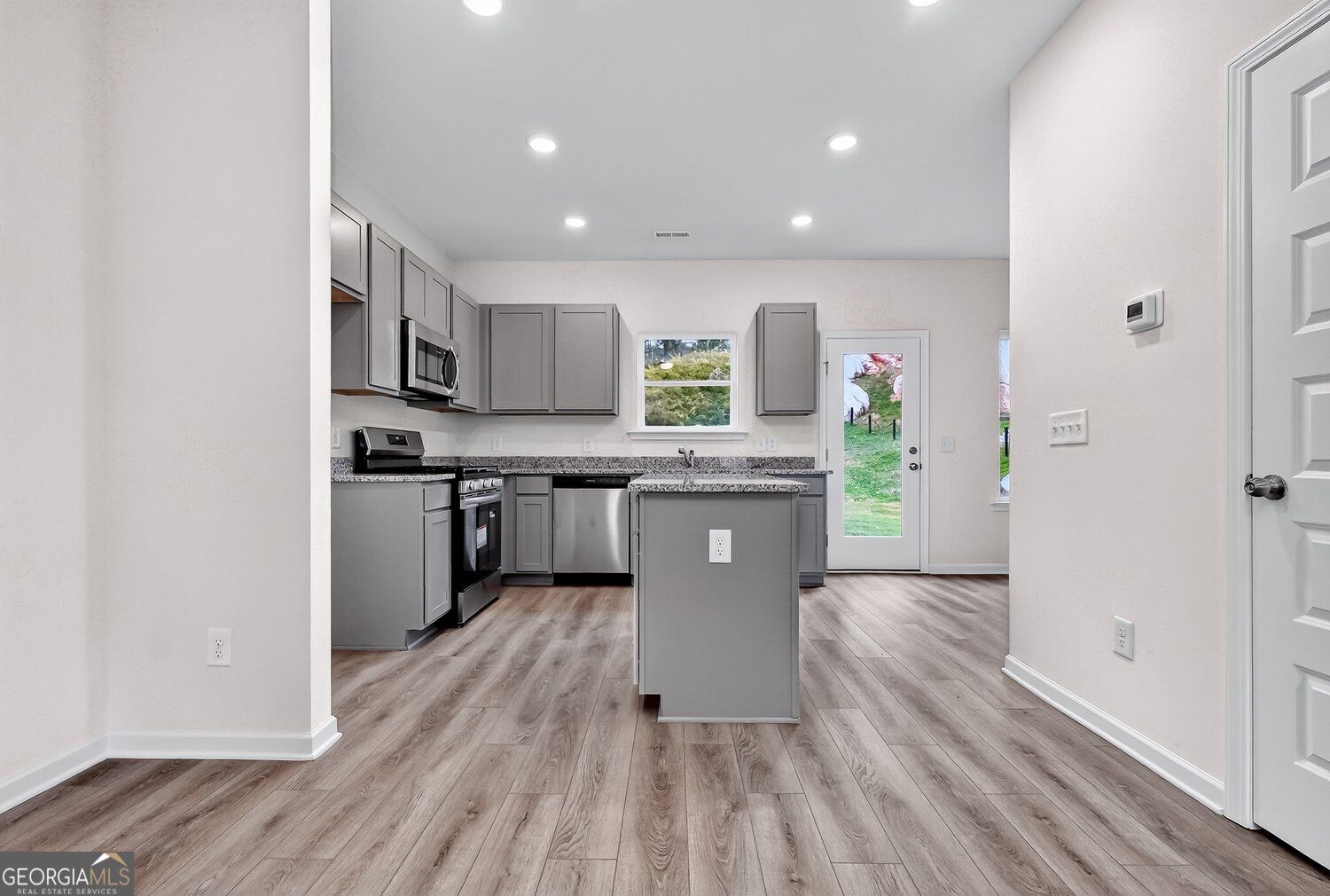 211 Rory DR
