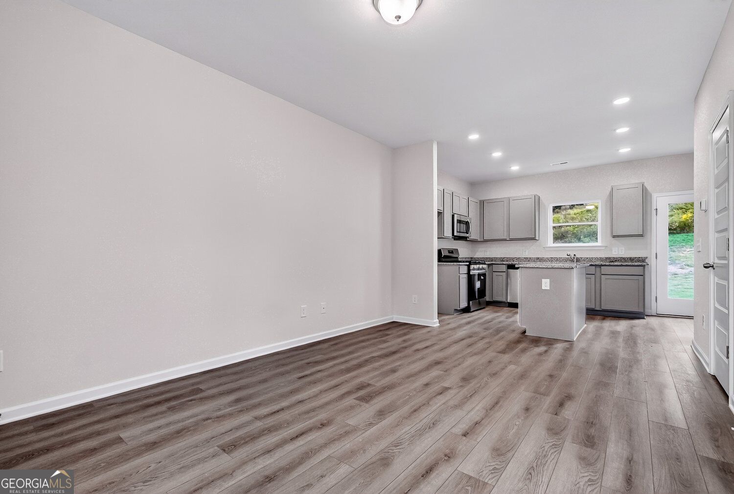 211 Rory DR