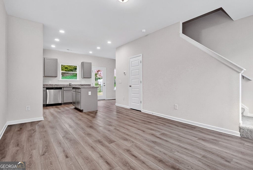 Photo of 211 Rory Drive, Calhoun, GA 30701 (MLS # 10842755)