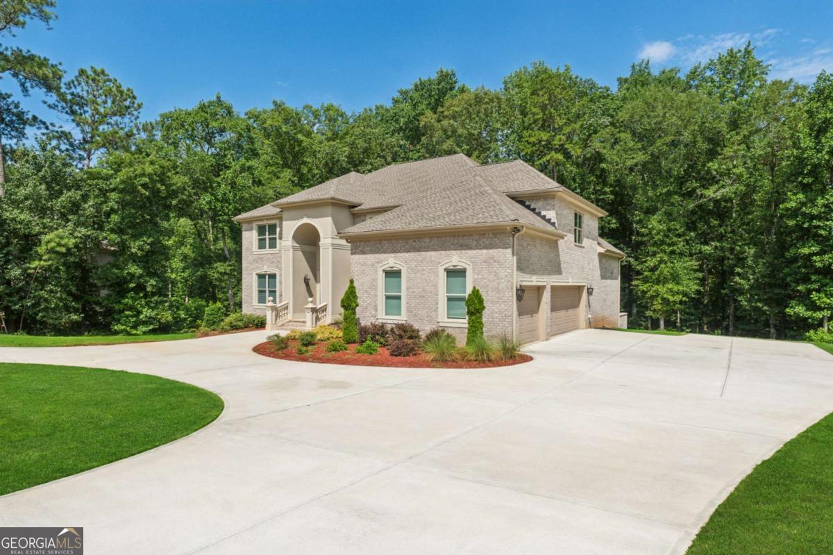 80 Rosemont PKWY