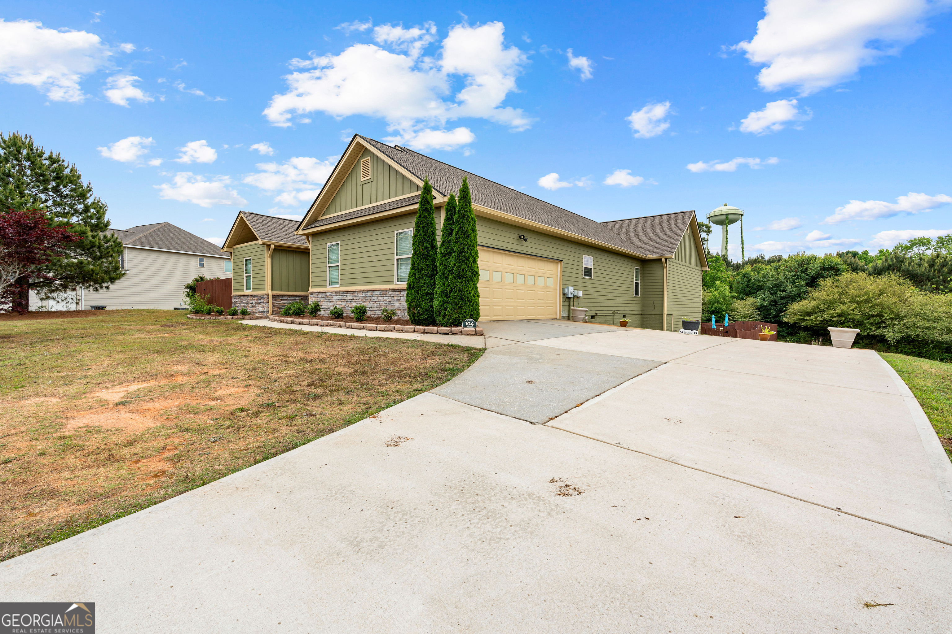 104 Field DR