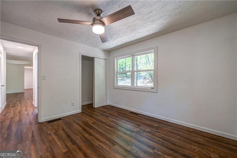 283 Fairview CT