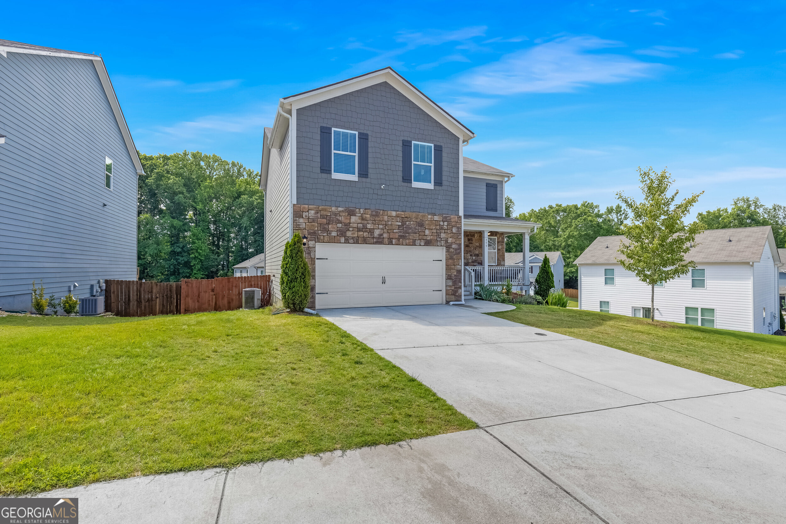 575 Walnut Grove WAY