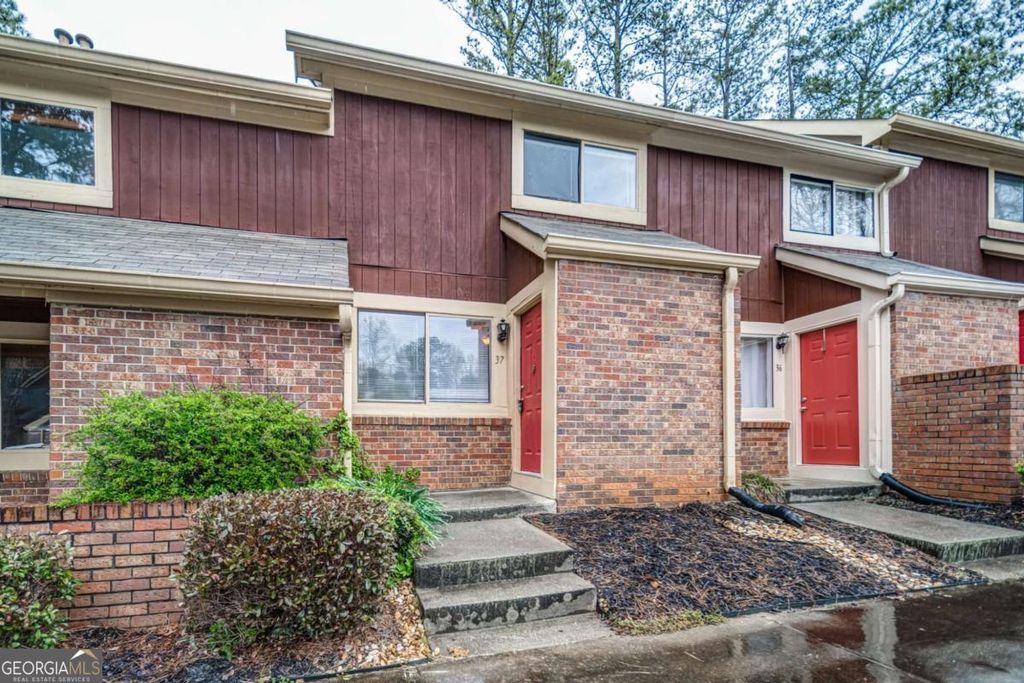 Photo of 37 Country Place Court, Alpharetta, GA 30005 (MLS # 10789994)