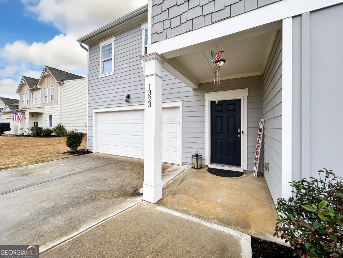 1323 Hudson CT